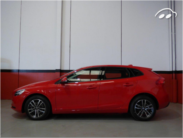 Volvo V40 2.0 122CV T2 Momentum 7