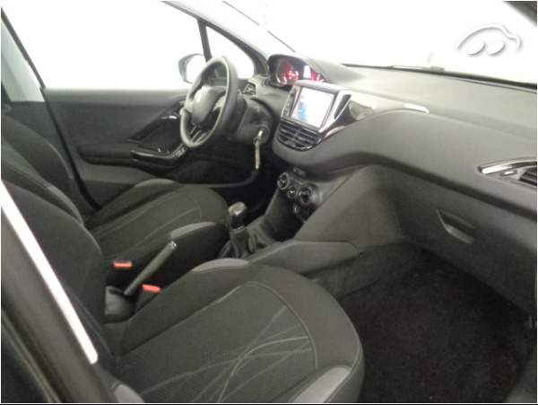 Peugeot 208 1.4 HDI ACTIVE 8