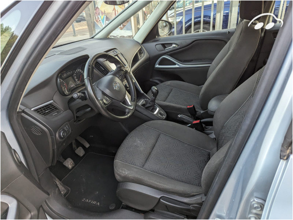 Opel Zafira  5