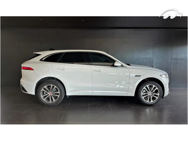 Jaguar F-Pace R-DYNAMIC S D200 5