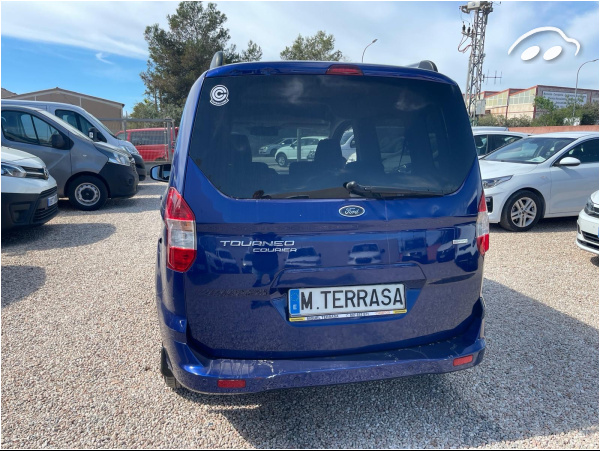 Ford Tourneo courier  10