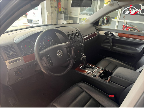 Volkswagen Touareg 3.2 5