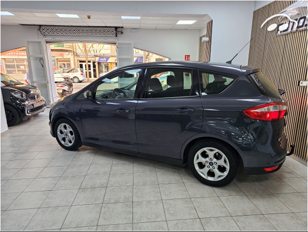 Ford C-max  7