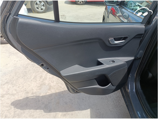 Kia Stonic 1.0  11