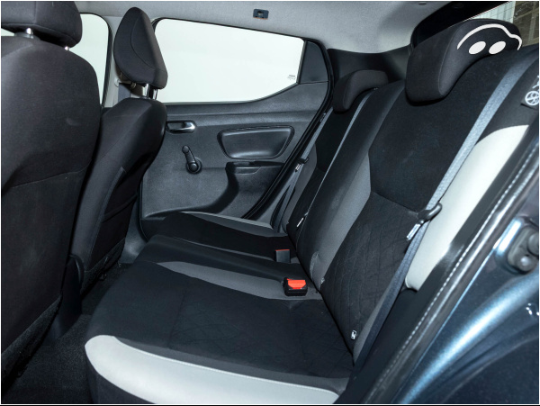 Nissan Micra VISIA 1.0G 70CV 11