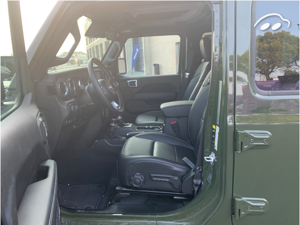Jeep Wrangler Sahara 6