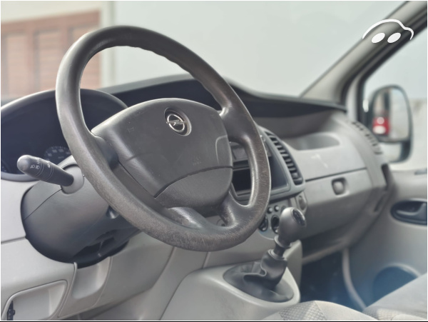 Opel Vivaro 2.0 5