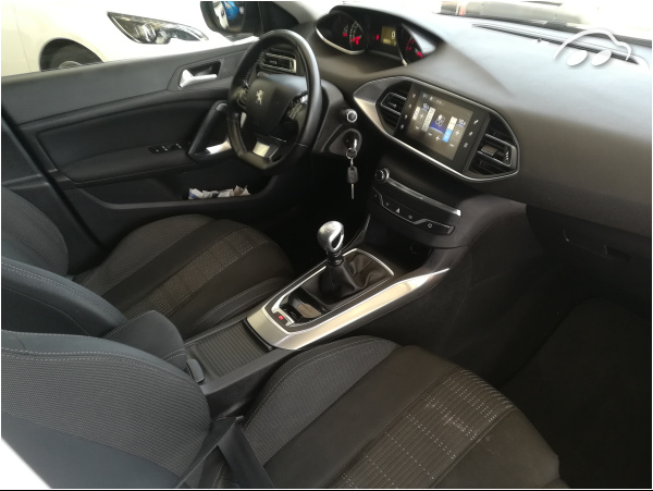 Peugeot 308 1.6 allure 6