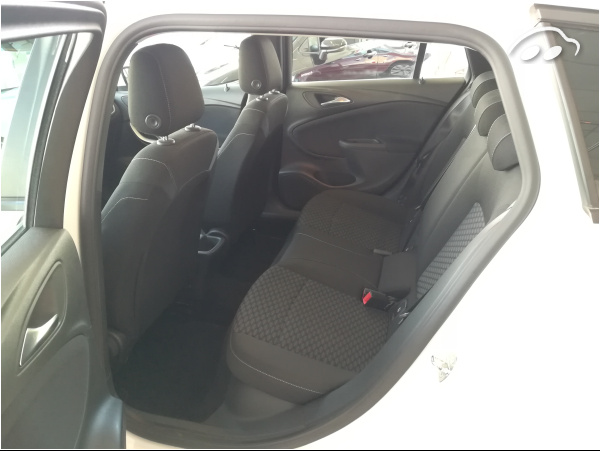 Opel Astra 1.5 SPORT TOURER 6