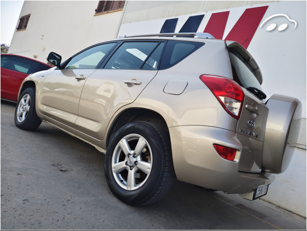 Toyota Rav4 2.2 4