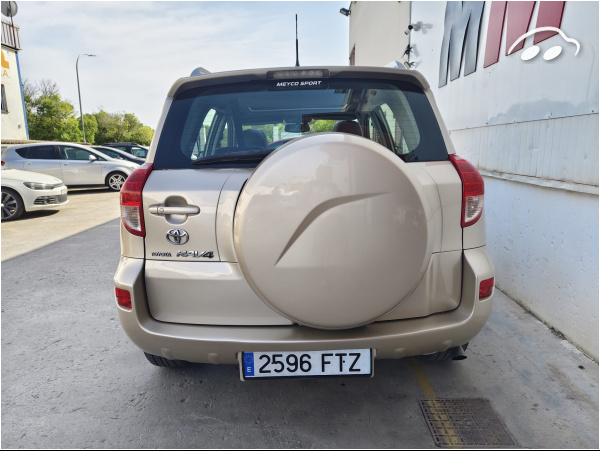 Toyota Rav4 2.2 6
