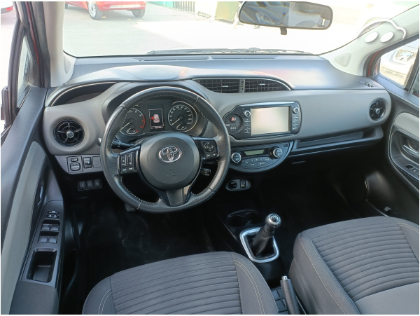 Toyota Yaris 1.0 7