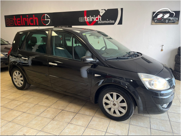 Renault Scénic 1.5 DCI 8