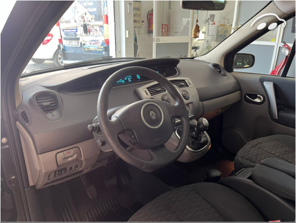 Renault Scénic 1.5 DCI 7