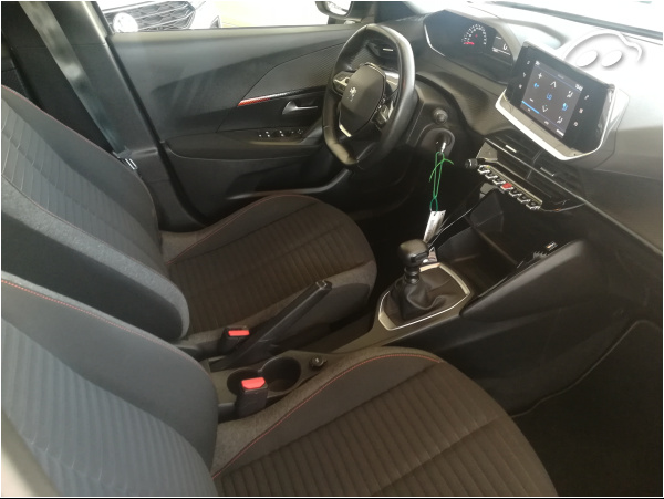Peugeot 2008 1.5 6