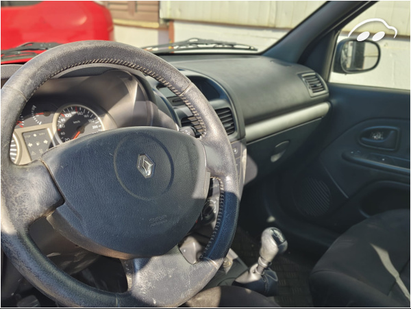 Renault Clio 1.4 8
