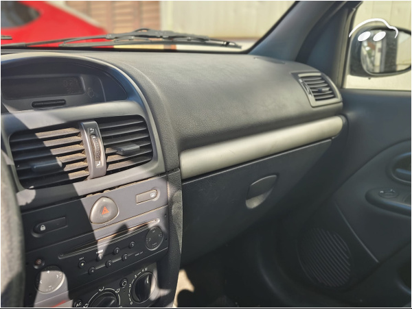 Renault Clio 1.4 9