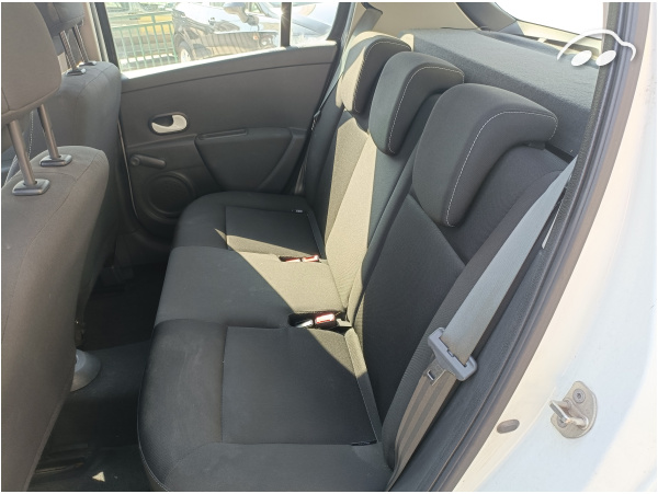 Renault Clio Yahoo 1.2 10
