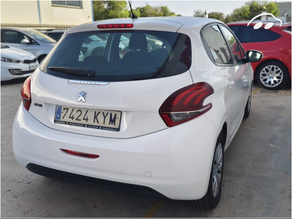 Peugeot 208 1.5 5