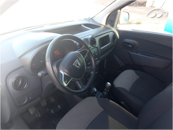 Dacia DOKKER VAN ESSENTIA BLUE DCI 4