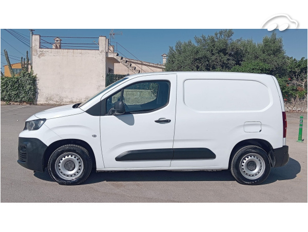 Peugeot Partner Pro Standard 600kg BlueHDi 55kW 5