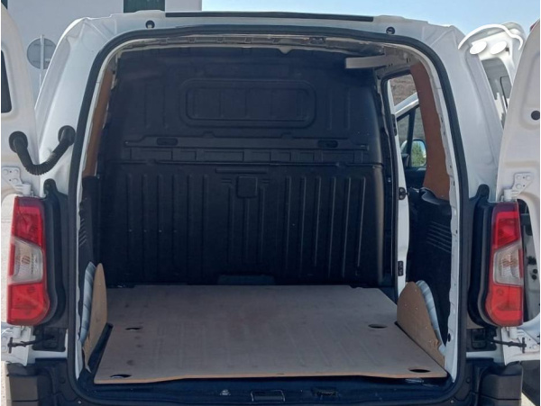 Peugeot Partner Pro Standard 600kg BlueHDi 55kW 10