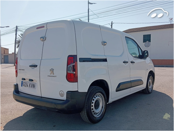 Peugeot Partner Pro Standard 600kg BlueHDi 55kW 12