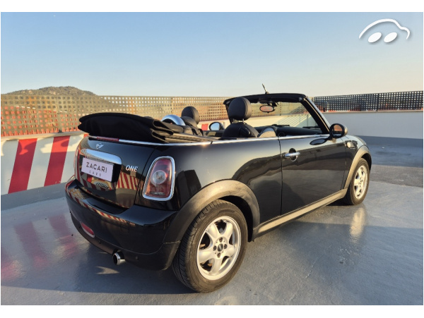 Mini One Cabrio  2