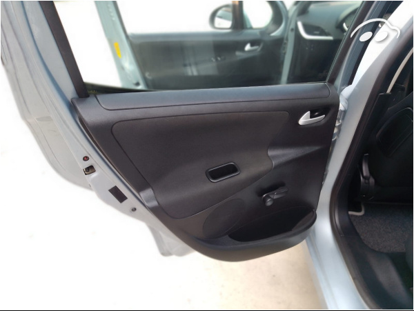 Peugeot 207 SW Confort 1.4 10