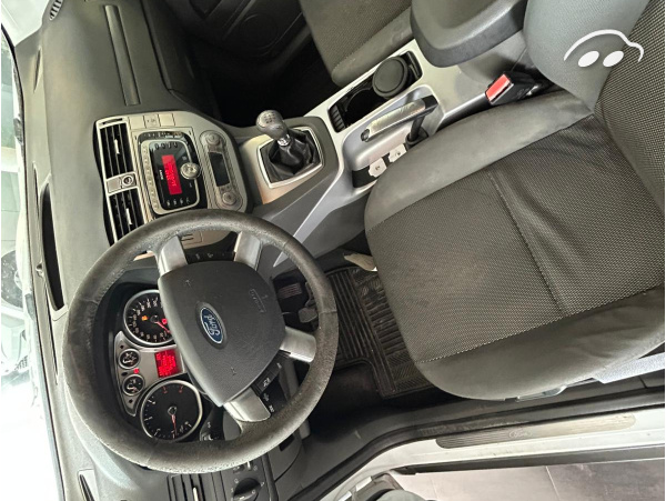 Ford Kuga  4