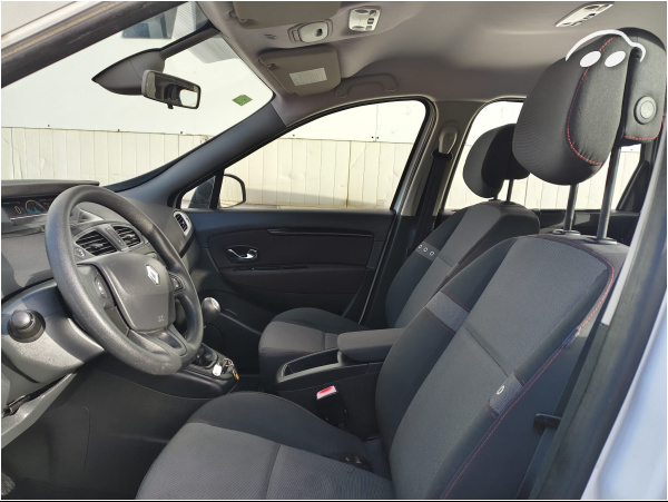 Renault Megane Scenic 1.5 11