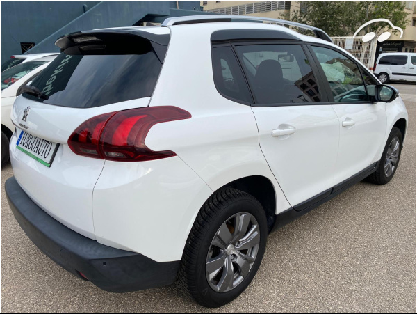 Peugeot 2008 STYLE 1.2 82CV 5P 7