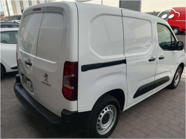 Peugeot Partner  4