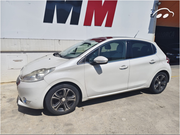 Peugeot 208 1.2 2