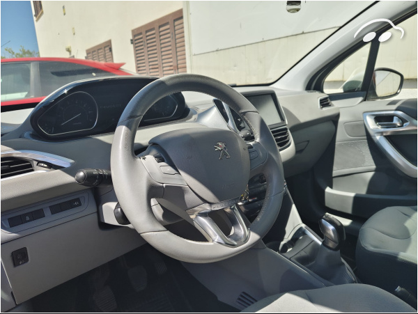 Peugeot 208 1.2 10