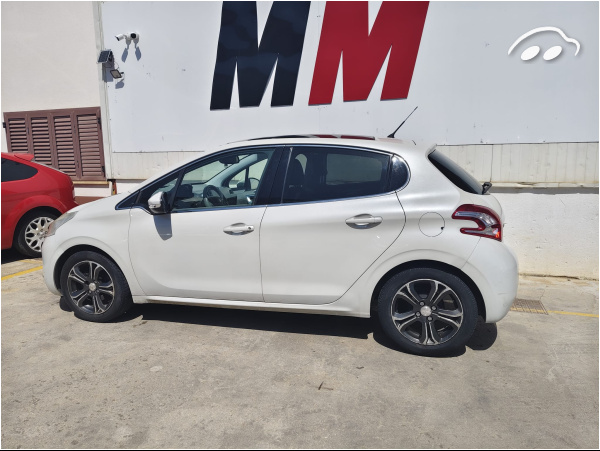 Peugeot 208 1.2 3