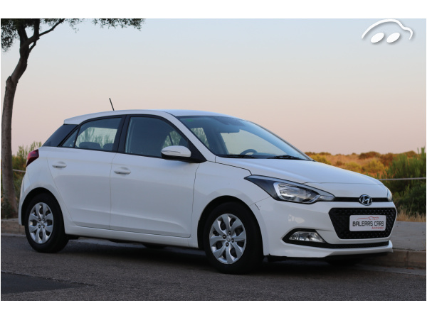 Hyundai i20 1.2 4 cilindros 3