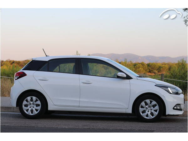 Hyundai i20 1.2 4 cilindros 4