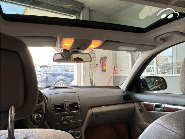 Mercedes-benz C 220  6