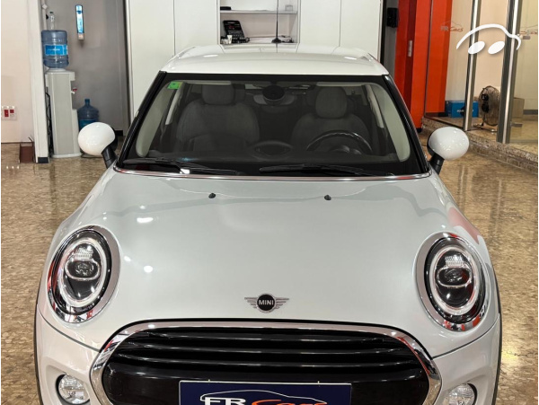 Mini Cooper 5P AUTOMÁTICO  2