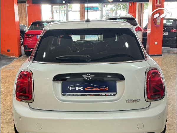 Mini Cooper 5P AUTOMÁTICO  7