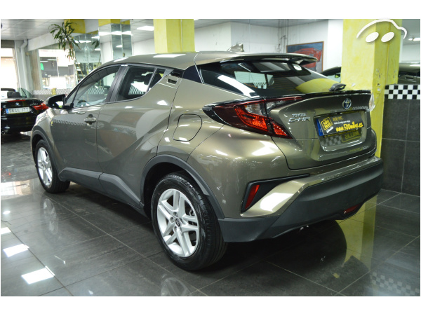 Toyota C-HR 1.8 125H ACTIVE 2