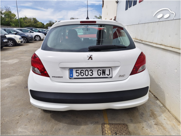 Peugeot 207 1.4 5