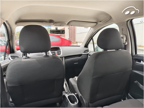 Peugeot 207 1.4 8