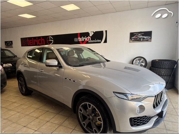 Maserati Levante  1