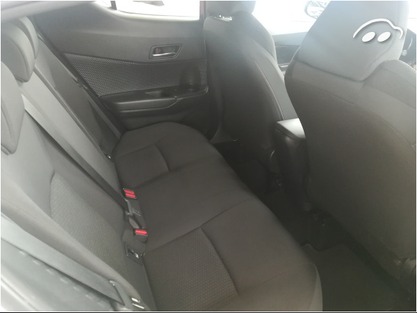 Toyota C-HR 1.8 7