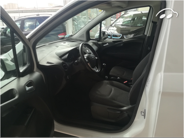 Ford Transit courier AMBIENTE 8
