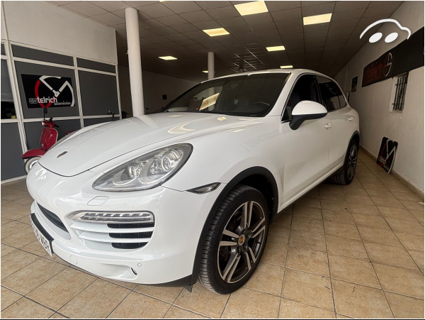 Porsche Cayenne  4