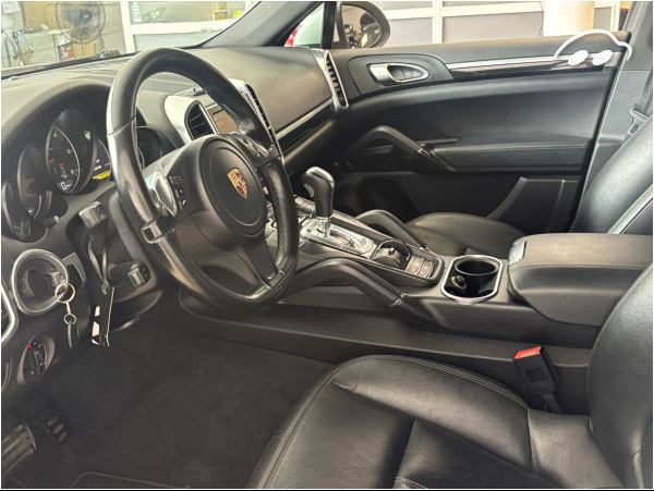 Porsche Cayenne  7
