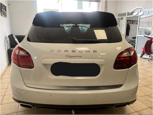 Porsche Cayenne  11